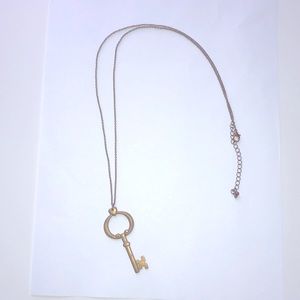 3/15$ 🔑 necklace